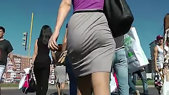 Curvy Woman Flaunts Her Big Booty On The Sidewalk And Shakes It For Onlookers