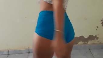 Sexy Belleza Latina Baila Seductoramente