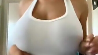 Ample And Natural Breasts In Action